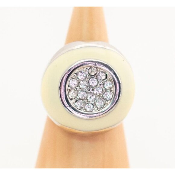 Vintage Quirky White-Silver Round Ring Size 7 1/2 - T1 - Picture 1 of 3
